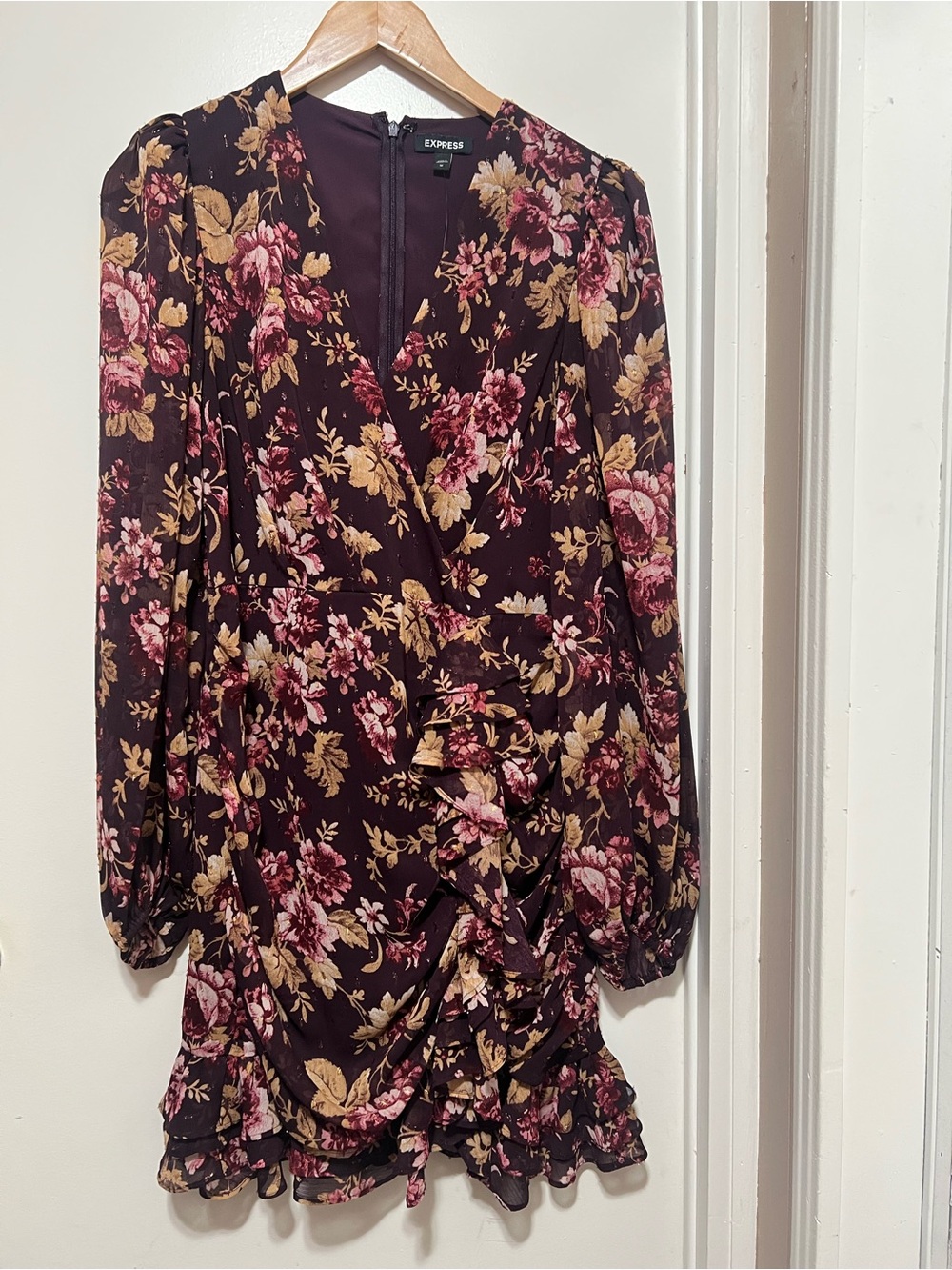Express Dress Floral Print Ruffle Mini Dress Elastic Wrist Size Medium - Picture 3 of 6
